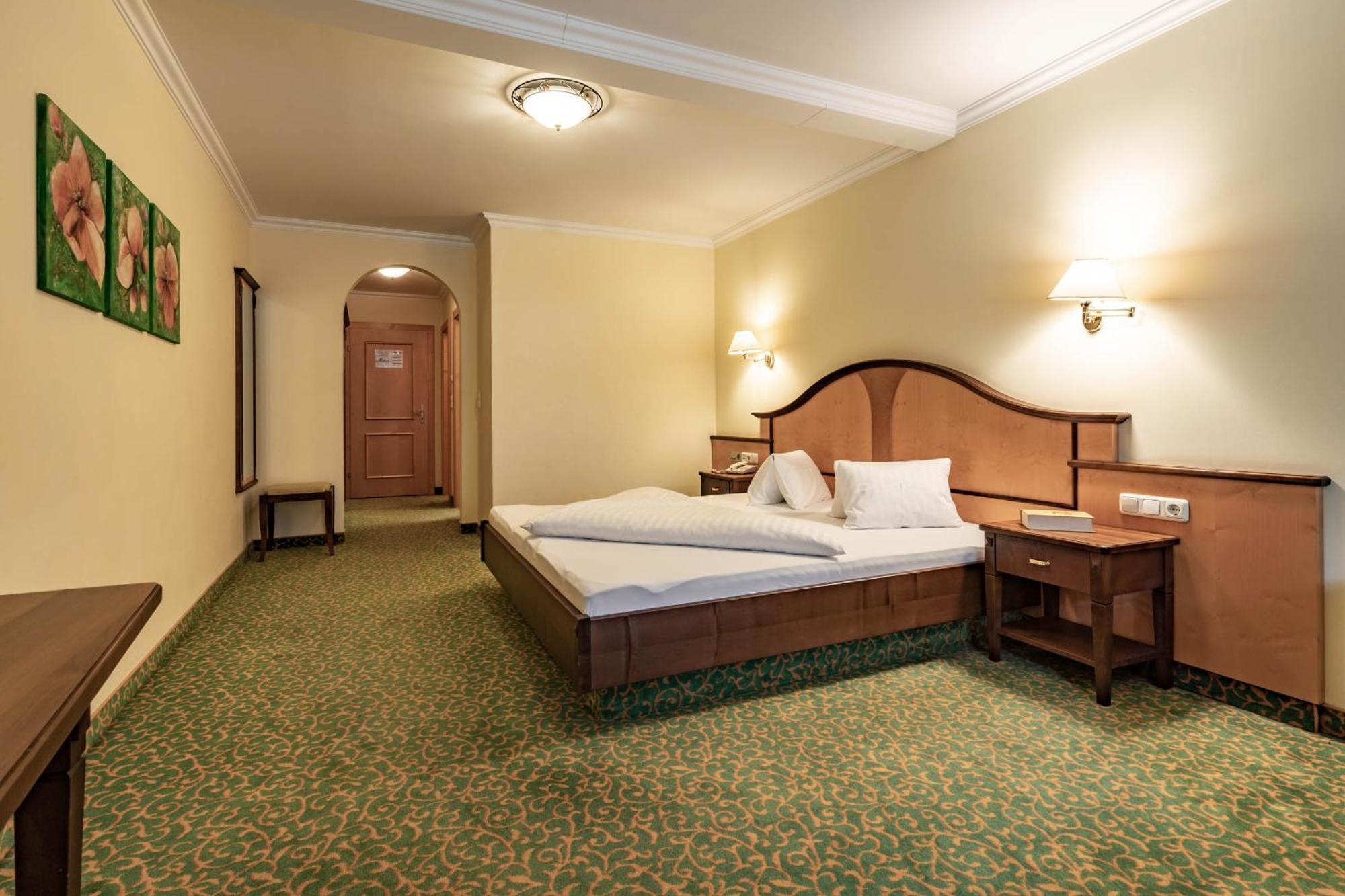 Berghof Gmbh 4*