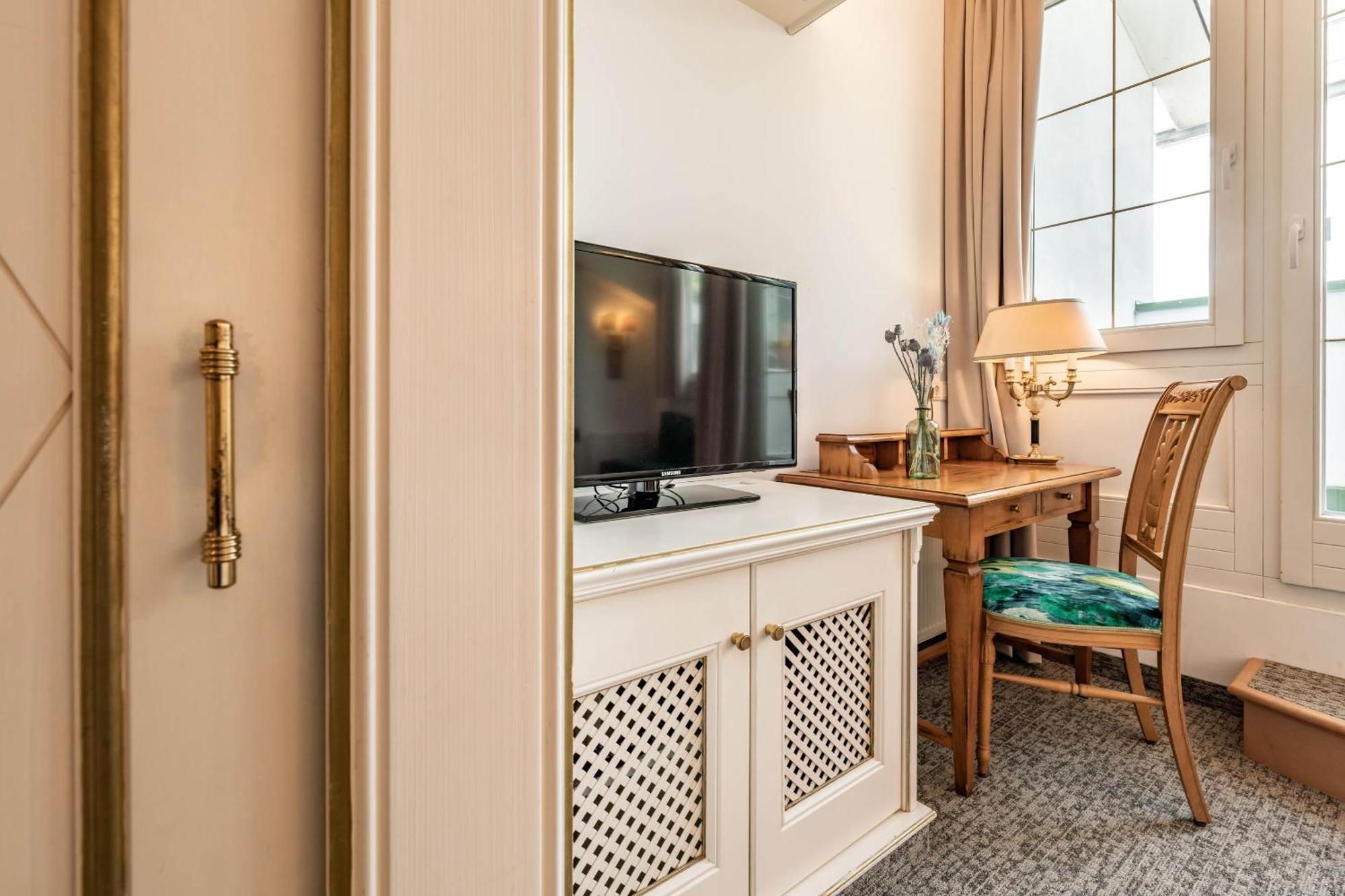 Hotel Berghof 4*